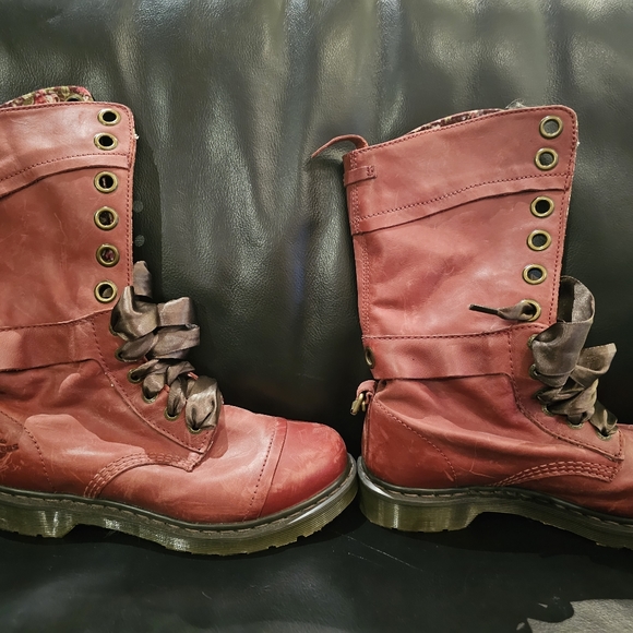 Dr Martens 1914 Triumph Red US Size 10 - Picture 4 of 9